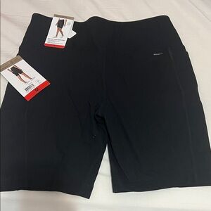 Mondetta Black high-Rise biker Shorts size M